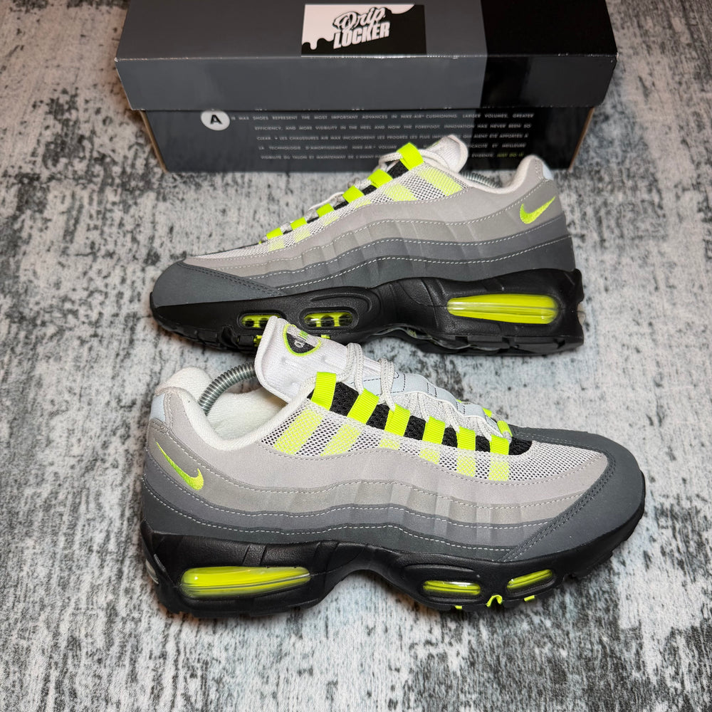 Nike Air Max 95 OG Big Bubble Neon (2026)